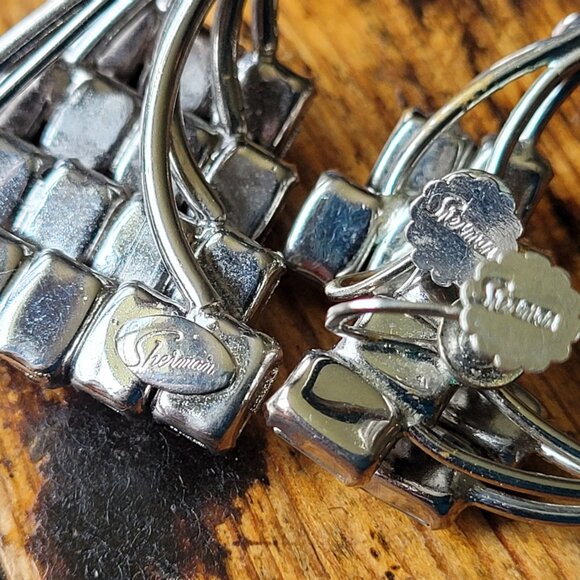 Signed Sherman Rare 3 Piece Jewelry 4 Tiered Brooch and Screw On Earrings Set - Picture 4 of 4